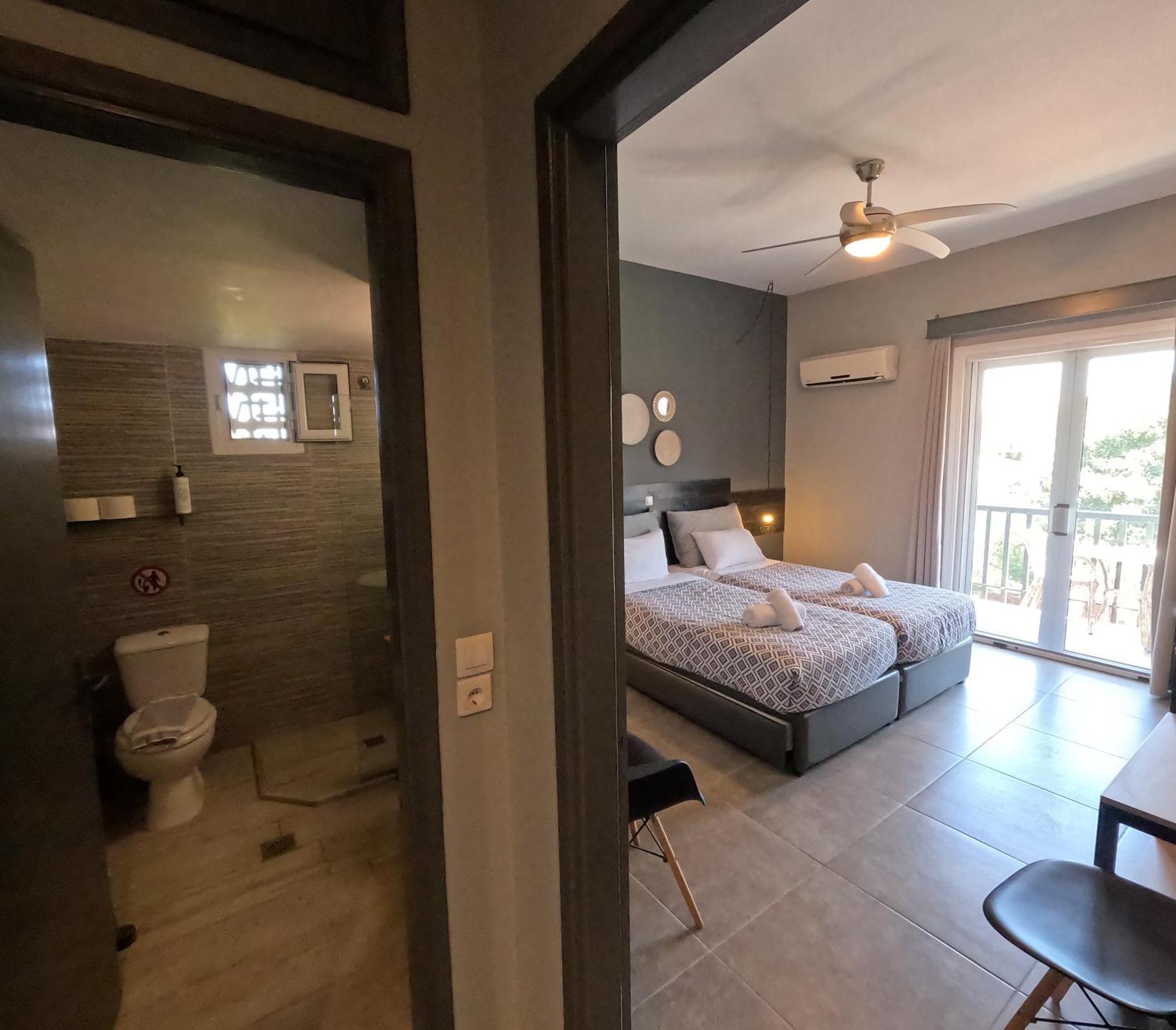 Filoxenia Luxury Studios & Apartments Закинтос Екстериор снимка