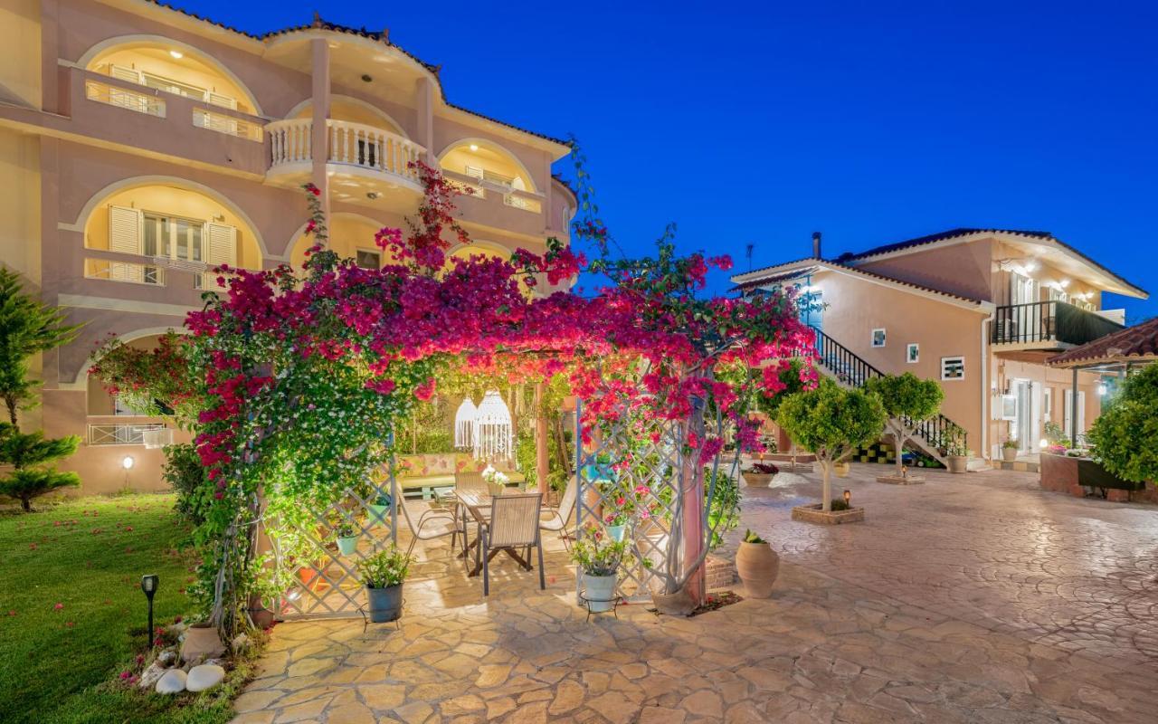 Filoxenia Luxury Studios & Apartments Закинтос Екстериор снимка